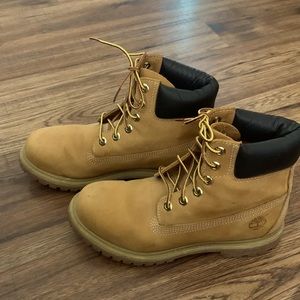 Woman’s wheat color Timberland boots
